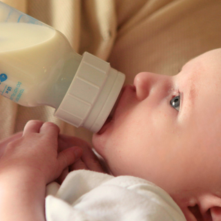 How often do newborns have to eat? - A guide to feeding for new parents